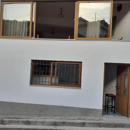 Gasthof Geniguesthouse Gjirokastër